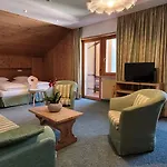 Garni Royal Hotel 3*