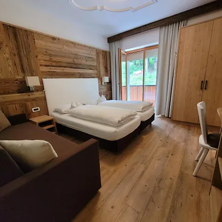 Garni Royal Hotel Arraba