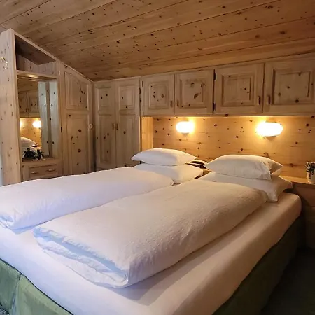 Hotel Garni Royal Arraba