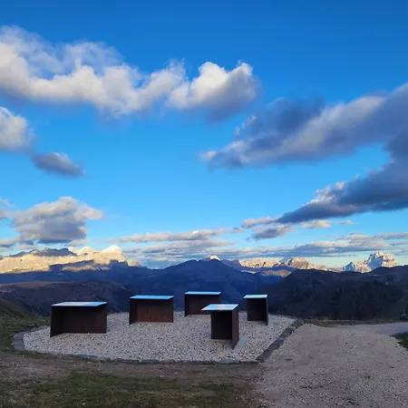 Hotel Garni Royal 3*