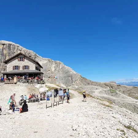 Hotel Garni Royal 3*