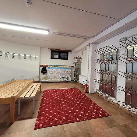 Garni Royal Ξενοδοχείο 3*