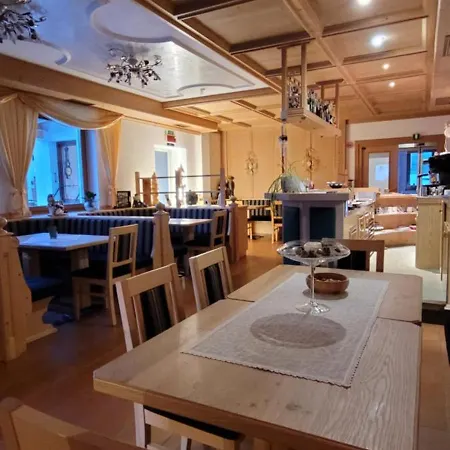Hotel Garni Royal