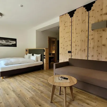 Garni Royal 3*