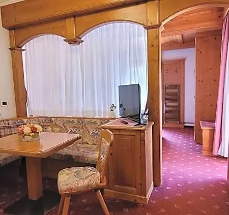 Garni Royal Арабба