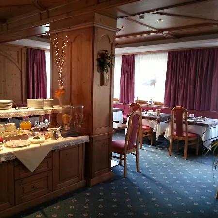 Garni Royal Hotell 3*