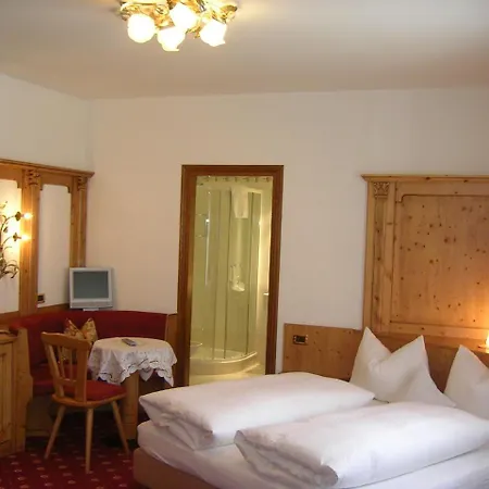Garni Royal 3*