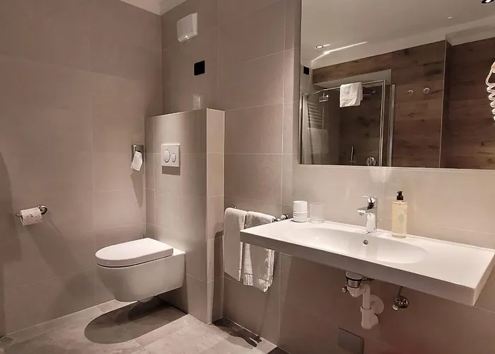 Garni Royal Hotel Arraba