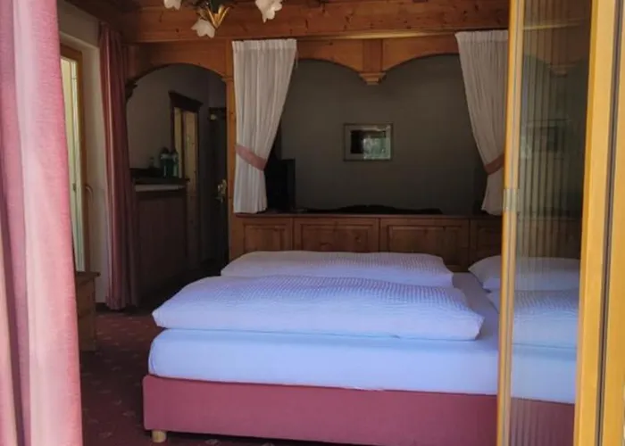 Garni Royal 3*