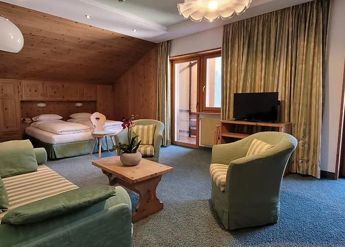 Garni Royal Hotel 3*