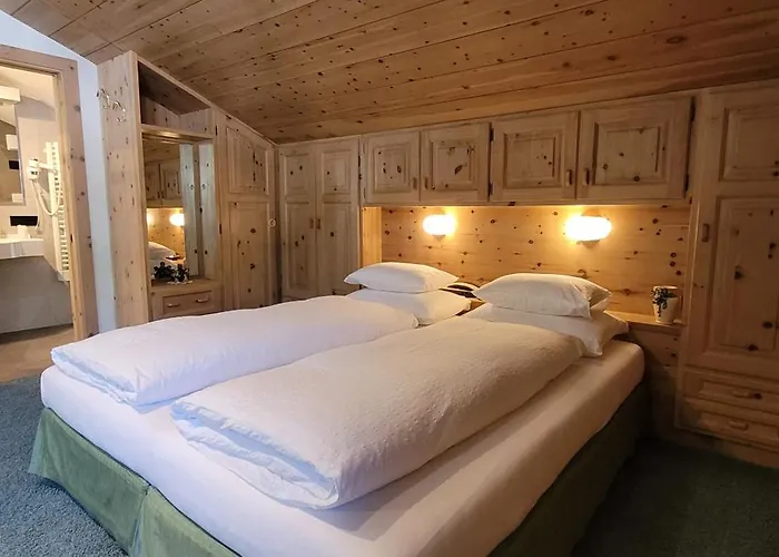 Hotel Garni Royal Arraba